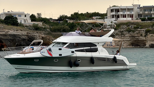 Jeanneau Prestige 42 Fly - Monopoli Yacht Charter